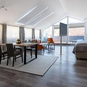 Apartment Kaiser Max Design