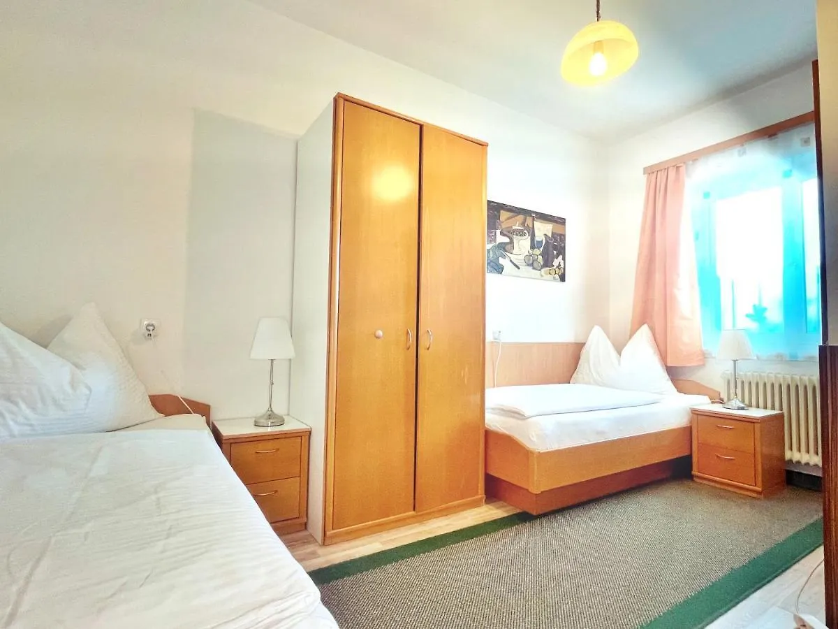 Gartenhotel Garni Pension B&B Innsbruck Austria