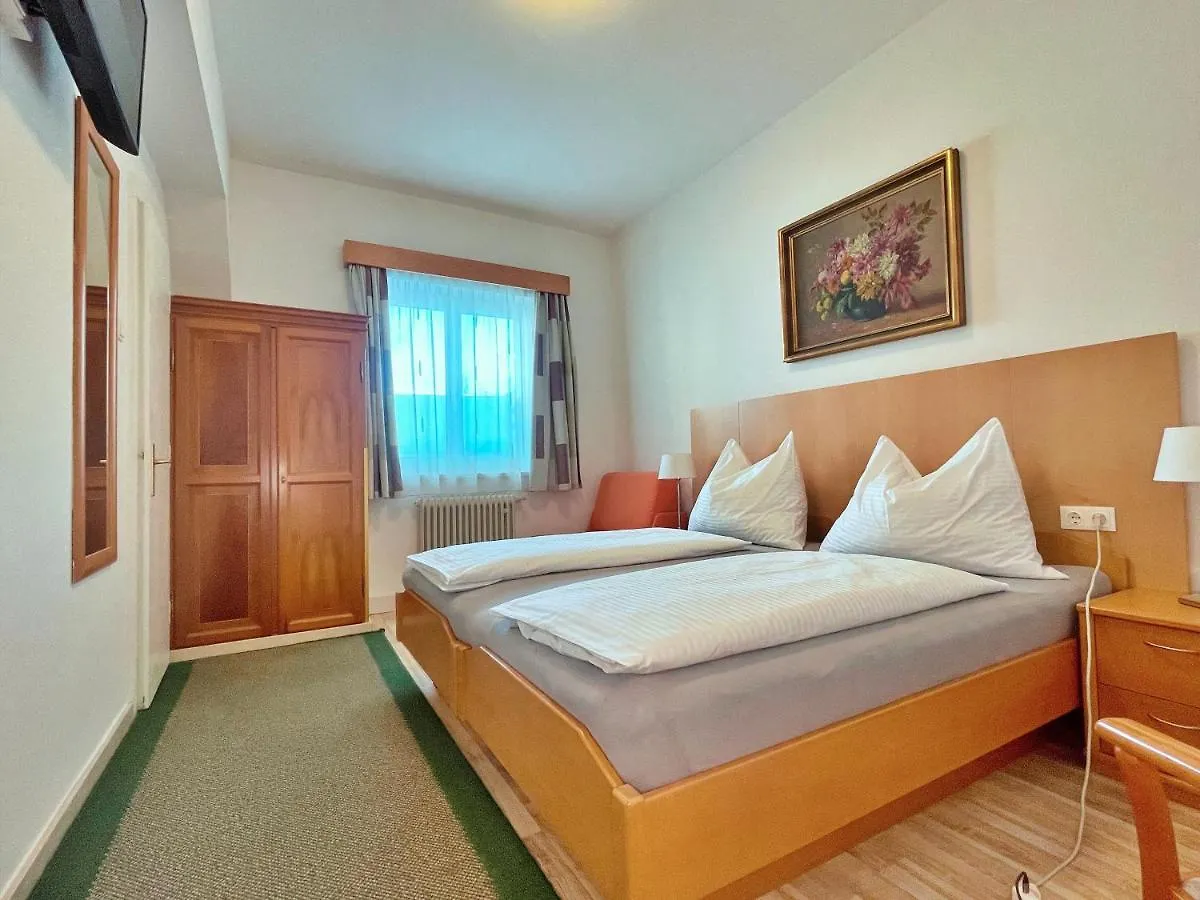 ** Hotel Gartenhotel Garni Pension B&B Innsbruck Austria